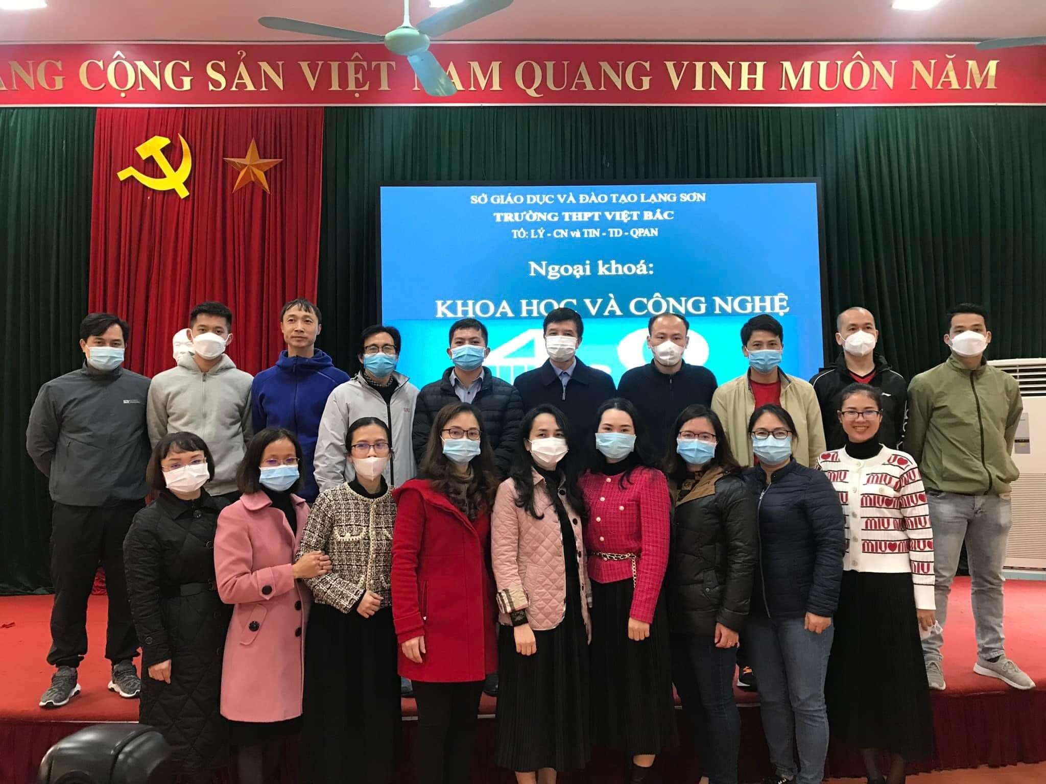 Ngoai_khoa_Khoa_hoc_cong_nghe_645b4
