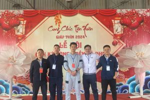 {Đoàn trường THPT Việt Bắc tham gia Nghi lễ rước kiệu truyền thống Lễ hội đền Kỳ Cùng - Tả Phủ Xuân Giáp Thìn năm 2024}