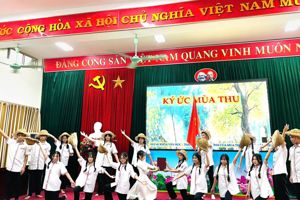NGOẠI KHÓA TỔ NGỮ VĂN- THÁNG 9 LÀ LỜI TỰ TÌNH CỦA MÙA THU