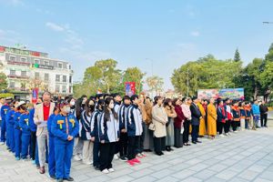 ĐOÀN TRƯỜNG THPT VIỆT BẮC HỖ TRỢ HOẠT ĐỘNG BẢO VỆ MÔI TRƯỜNG DỊP TẾT ẤT TỴ 2025